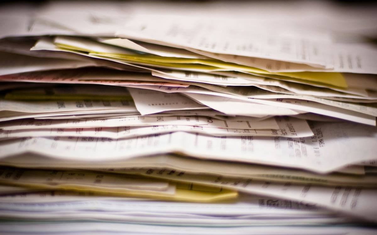 Annual Report Design for State Companies and Banks: Structure, Infographics and Timelines